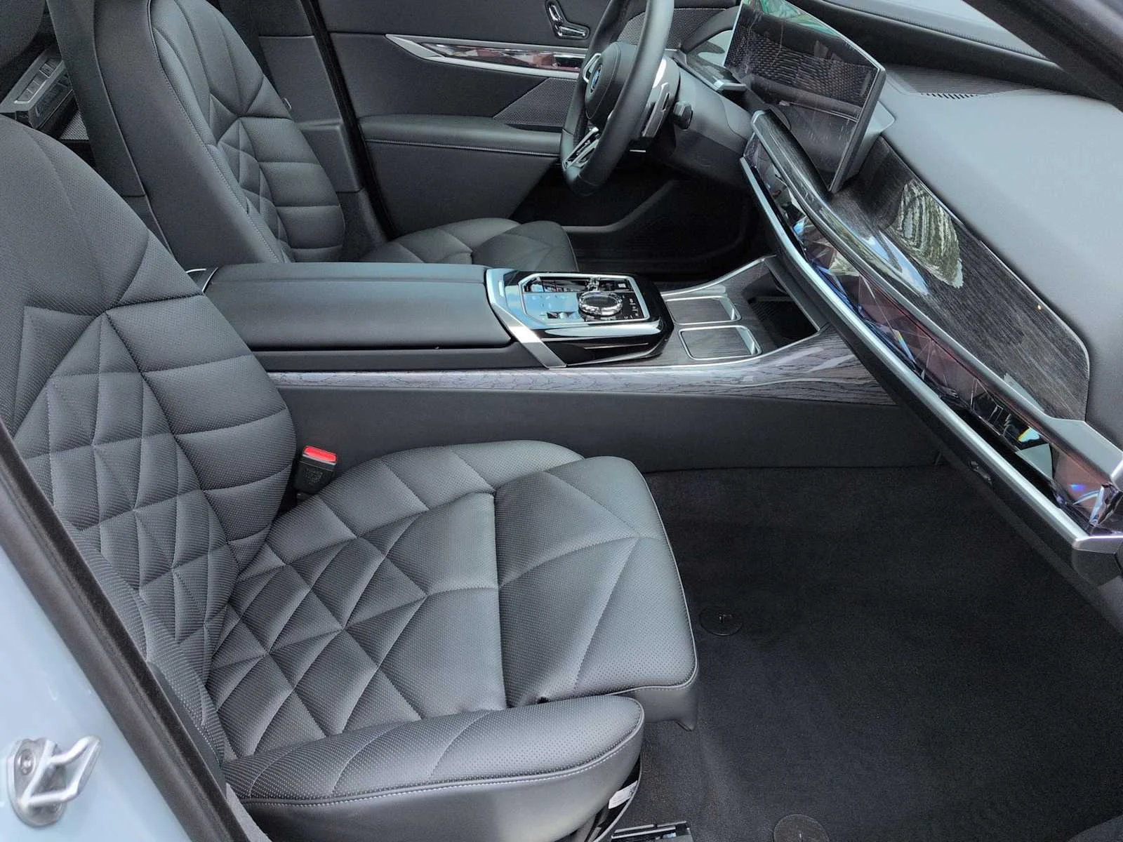 New 2025 Brooklyn Grey Metallic BMW 740i xDrive image 24