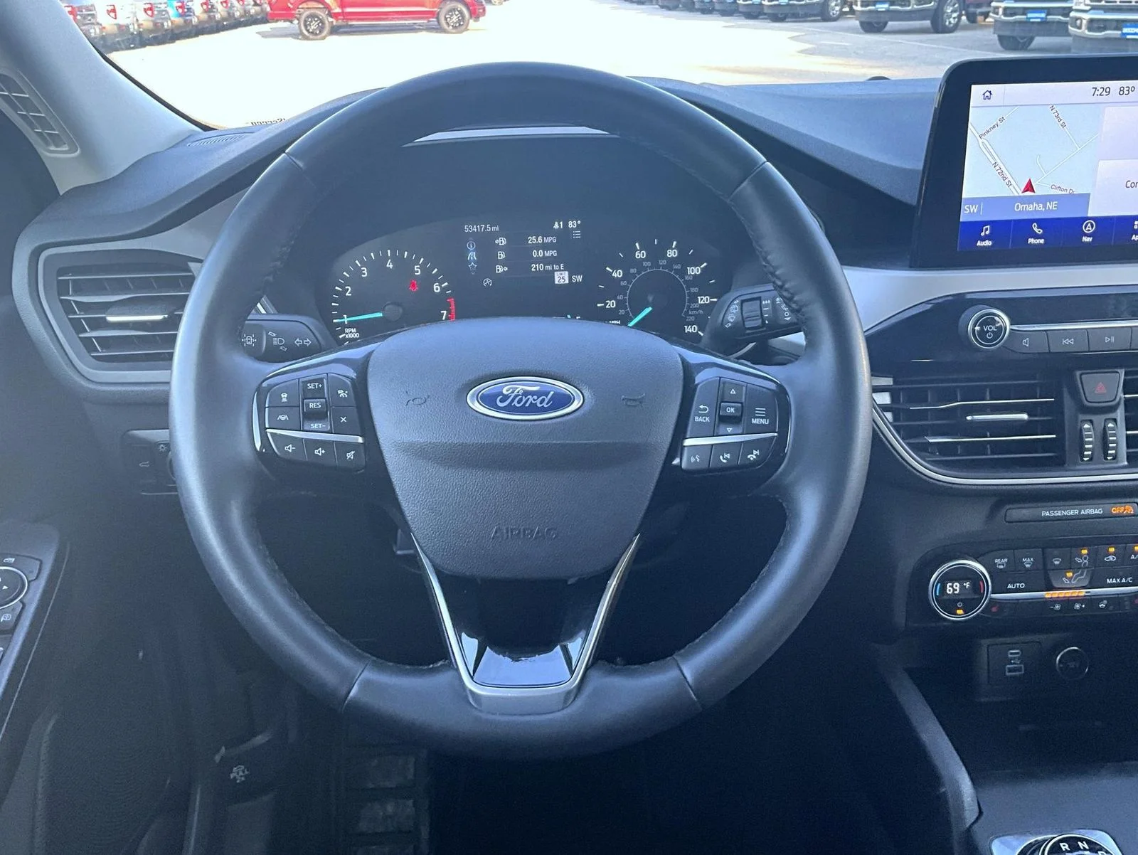 Used 2021 Gold Ford SE image 12