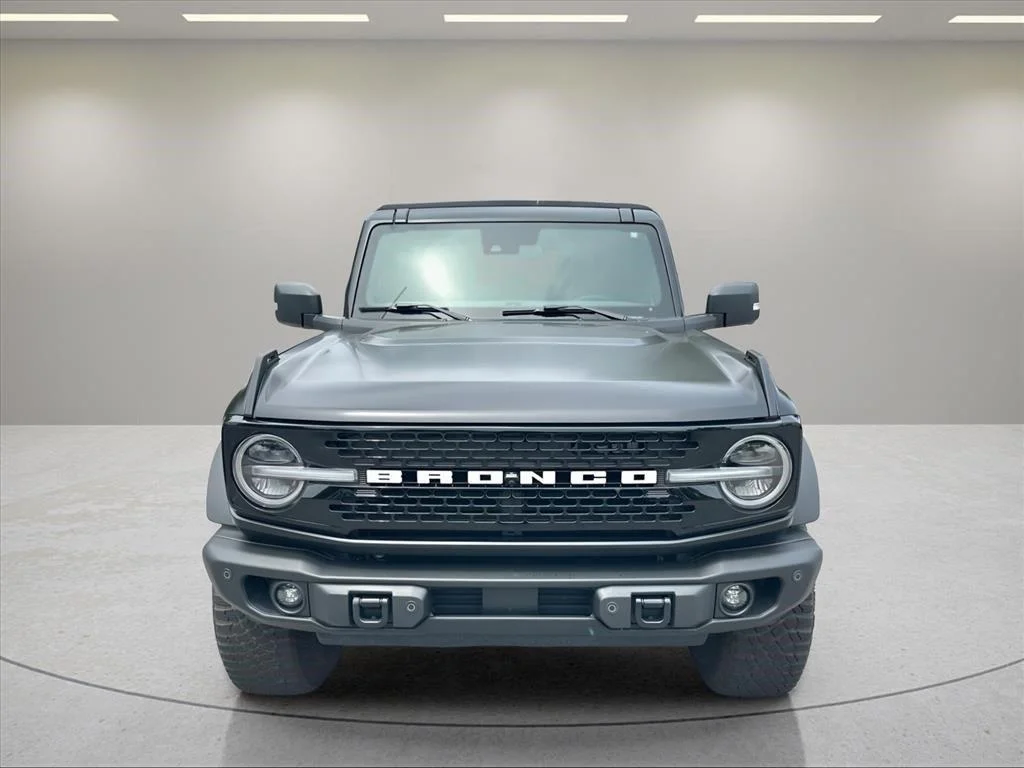 Used 2023 Cactus Gray Ford Wildtrak image 8