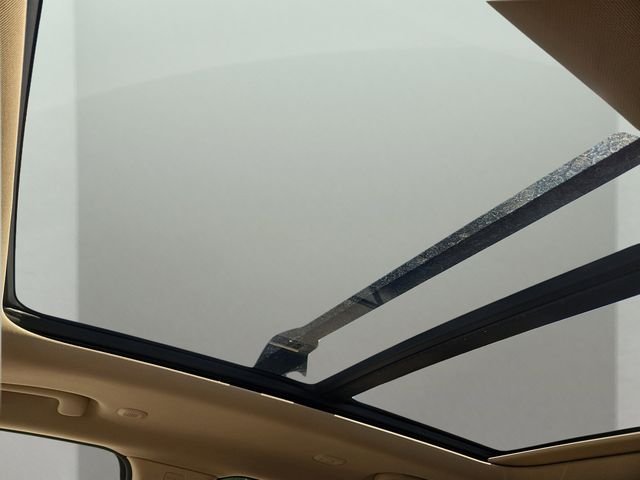 Used 2021 Bright White Clearcoat Jeep Limited image 20