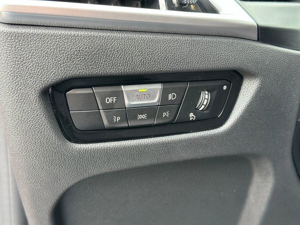 2025 BMW i4 40 - Photo 34