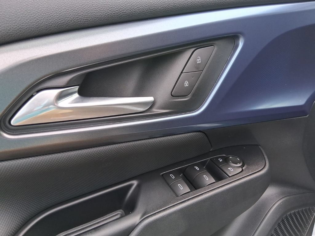 2026 Chevrolet Equinox EV 2LT - Photo 15