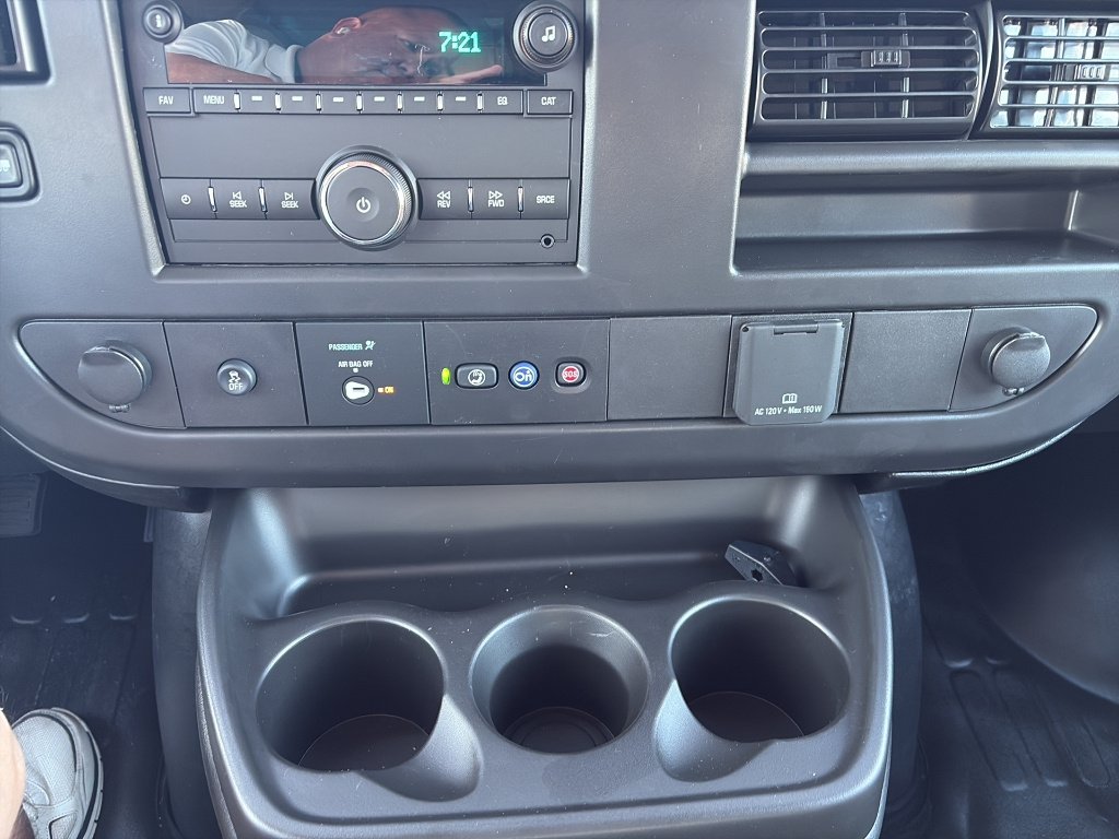 2025 Chevrolet Express Cargo Work Van - Photo 18