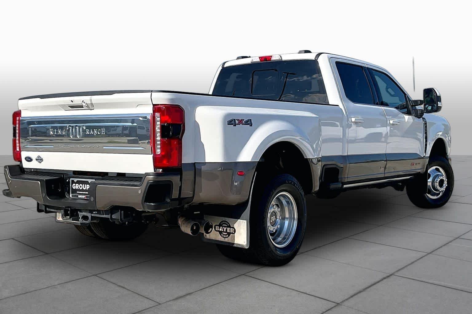 Used 2023 Star White Metallic Tri-Coat/Stone Gray Ford King Ranch image 12
