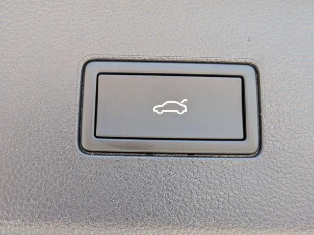 New 2026 White Volkswagen 2.0T SE w/Technology image 13