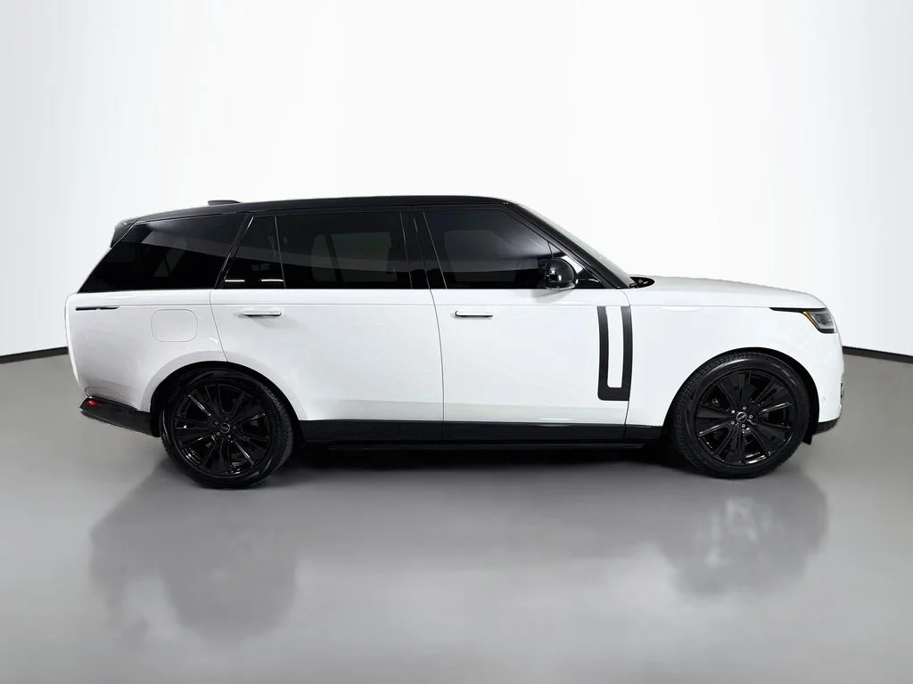 Certified Used 2024 White Land Rover SE image 4