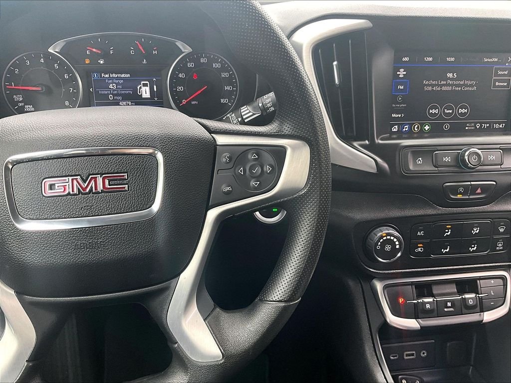 Used 2024 White GMC SLE image 23