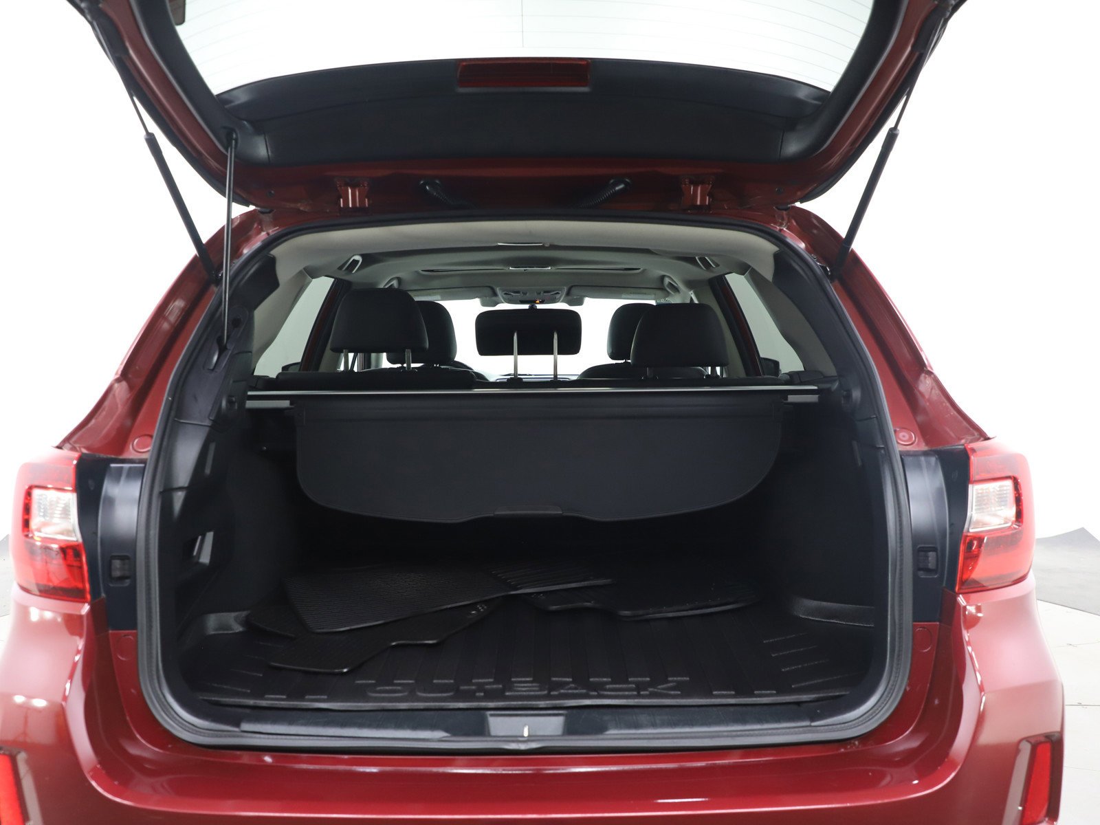 2015 Subaru Outback Limited - Photo 16