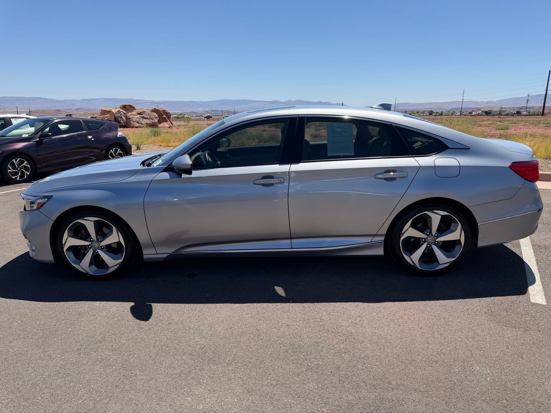 Used 2018 Silver Honda Touring image 11