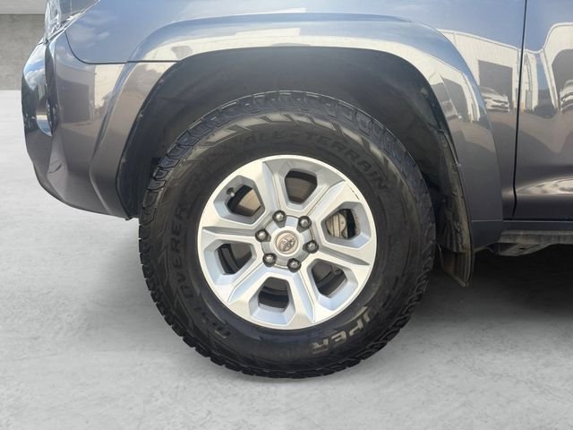 Used 2022 Gray Toyota SR5 image 23