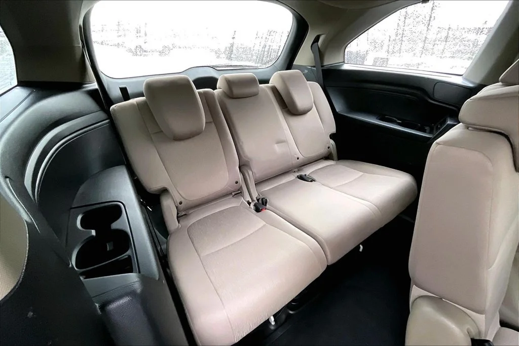 Used 2019  Honda EX image 28