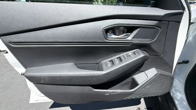New 2026 White Honda SE image 19