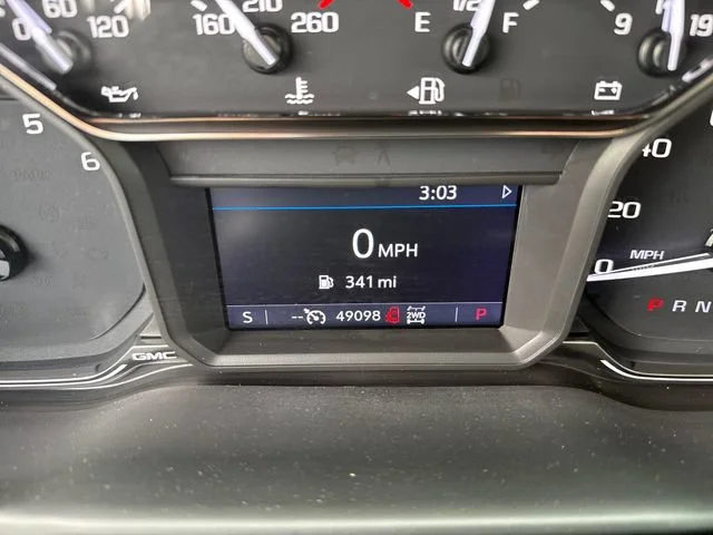 Used 2022 Quicksilver Metallic GMC Elevation image 20