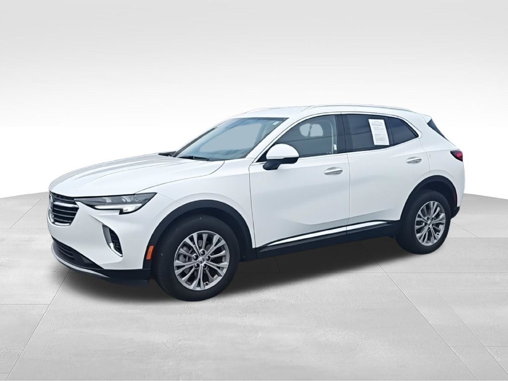 Used 2022 White Buick Preferred image 5