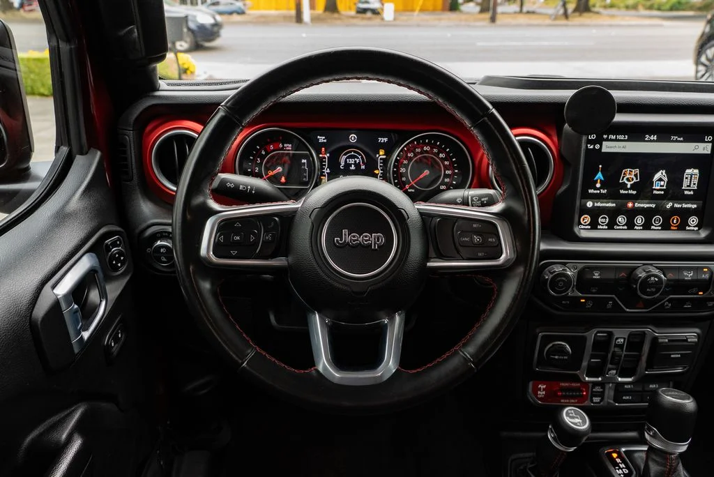 Used 2021 Red Jeep Rubicon image 13