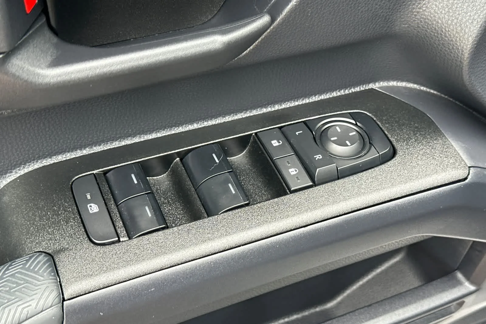 Certified Used 2025 CUTTING EDGE Toyota SR5 image 13