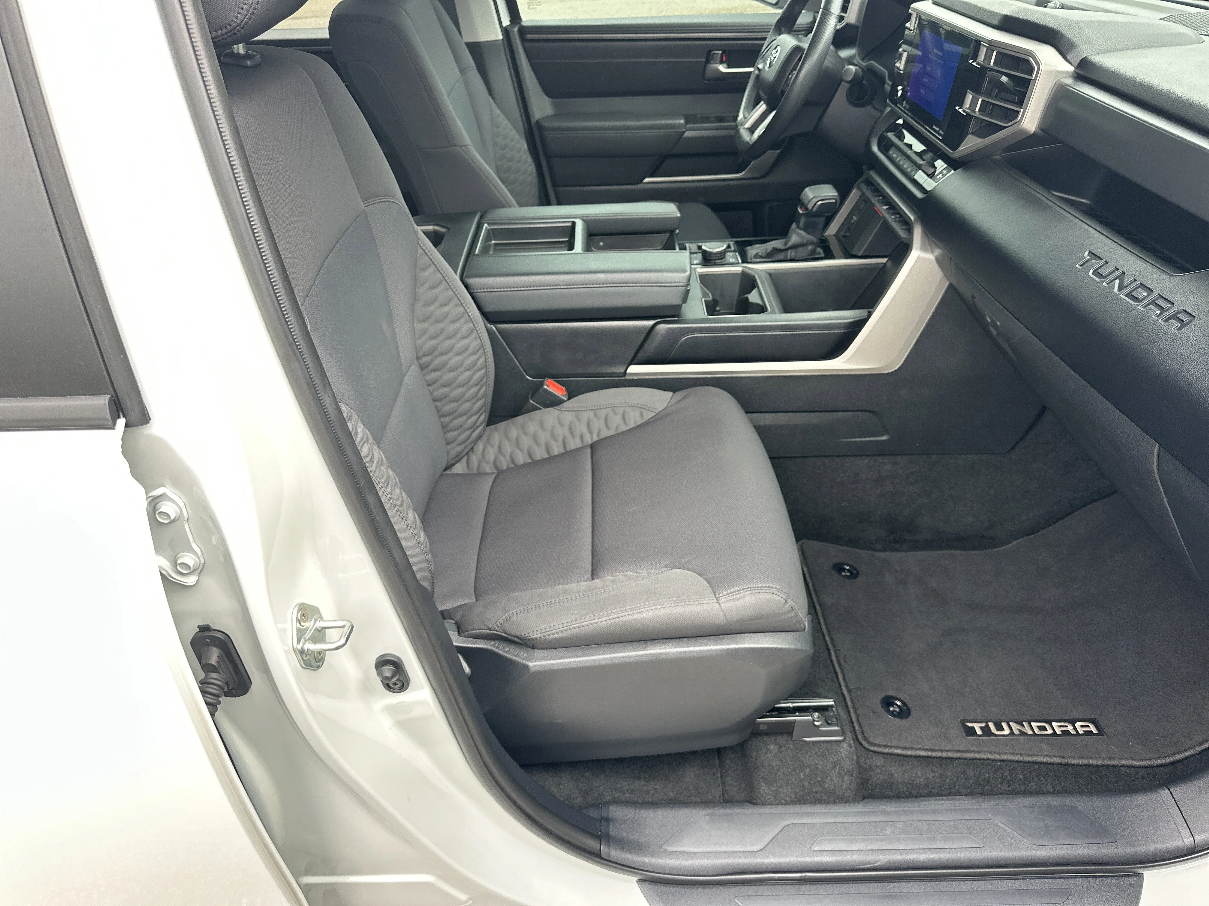 Used 2024 Ice Cap Toyota SR5 image 13