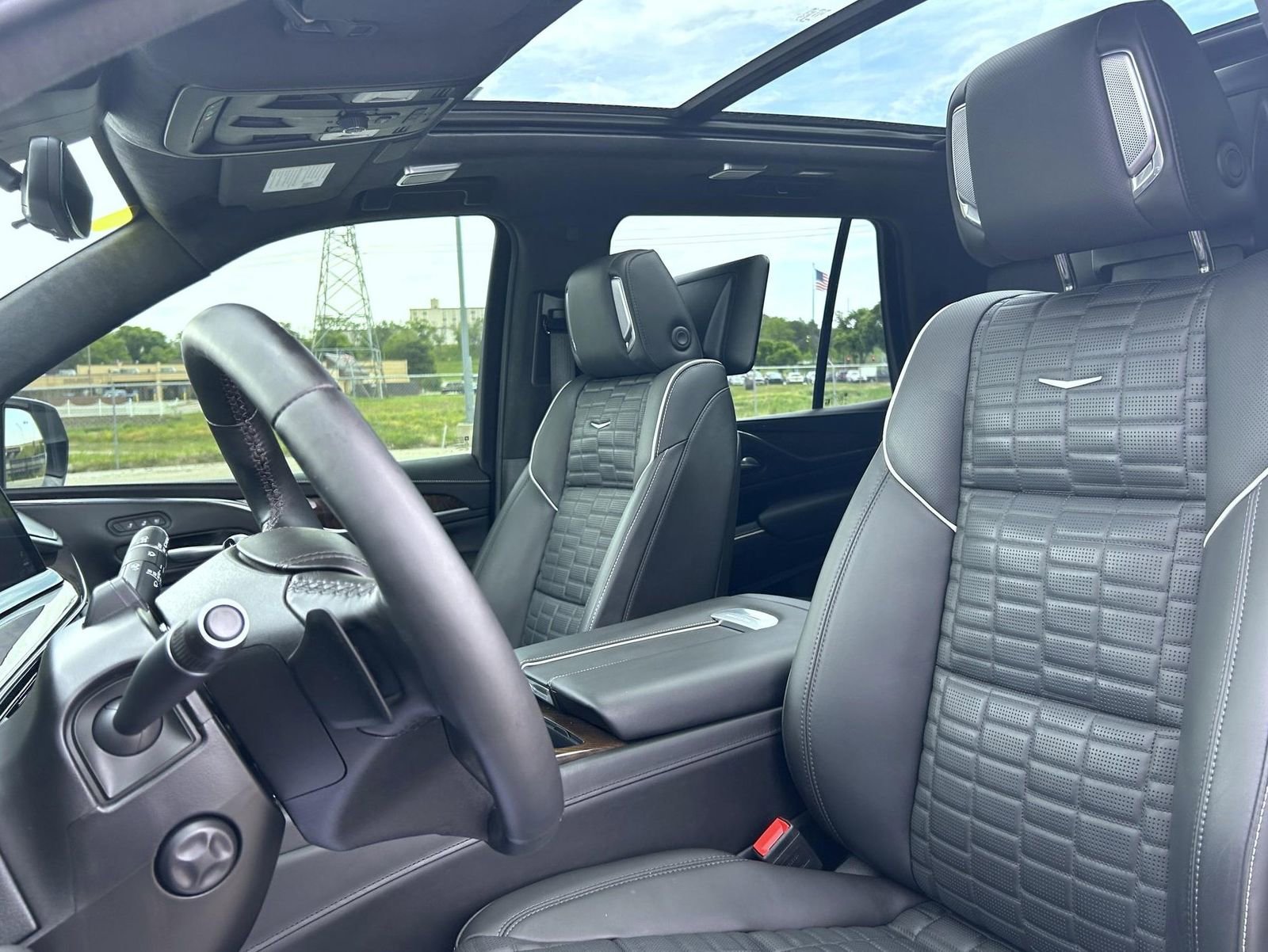 2024 Cadillac Escalade Sport Platinum - Photo 17