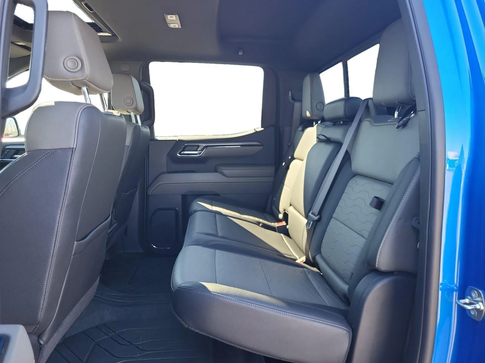 Used 2025 Riptide Blue Metallic Chevrolet ZR2 image 21