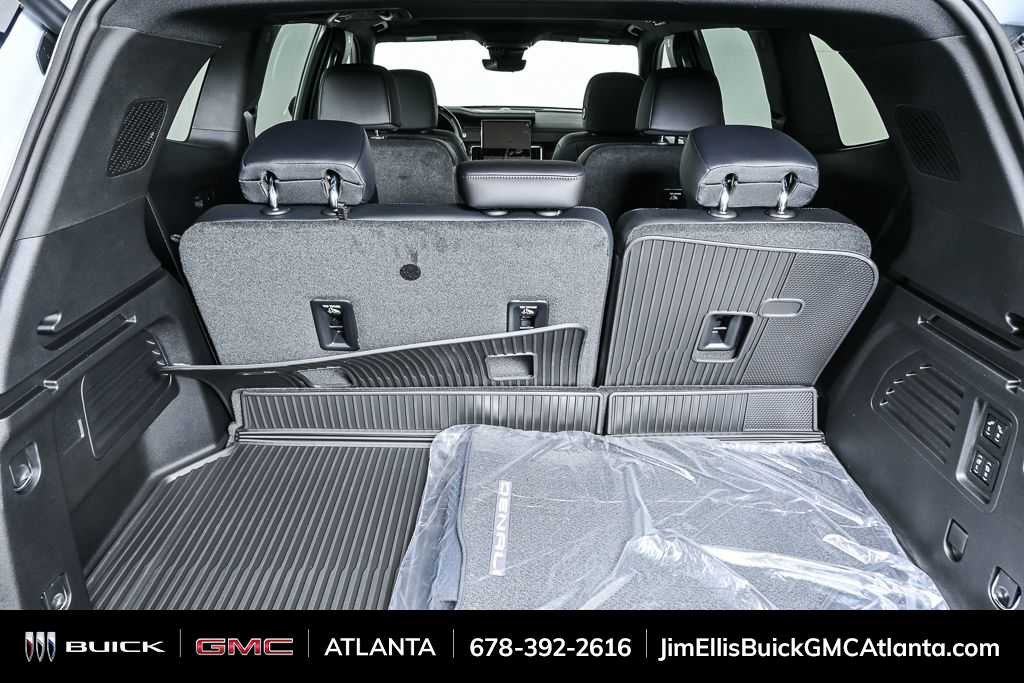 2026 GMC Acadia Denali - Photo 33