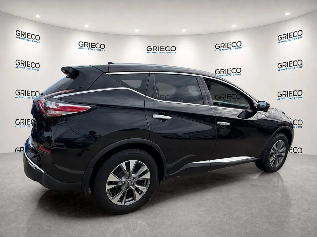 Used 2017 Black Nissan SL image 7