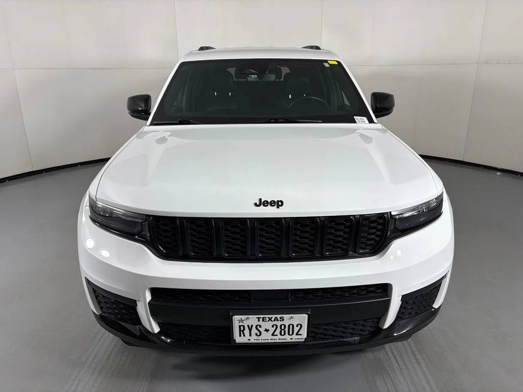 Used 2022 Bright White Clearcoat Jeep Altitude image 3