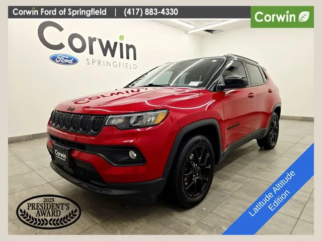 Used 2023 Redline Pearlcoat Jeep Latitude image 1