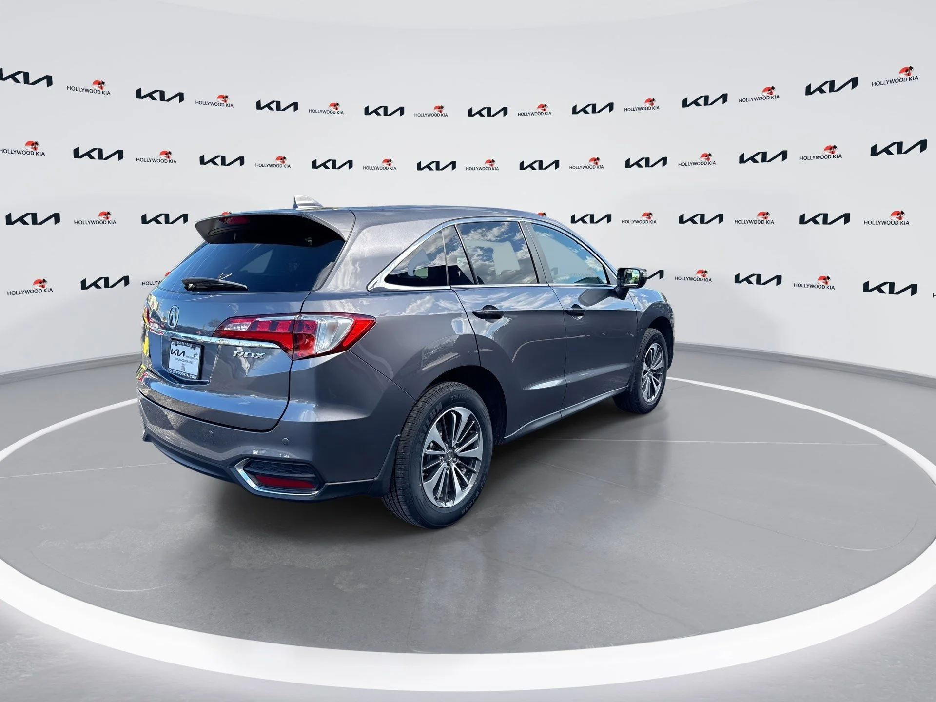 Used 2018 Gray Acura Advance Package image 8