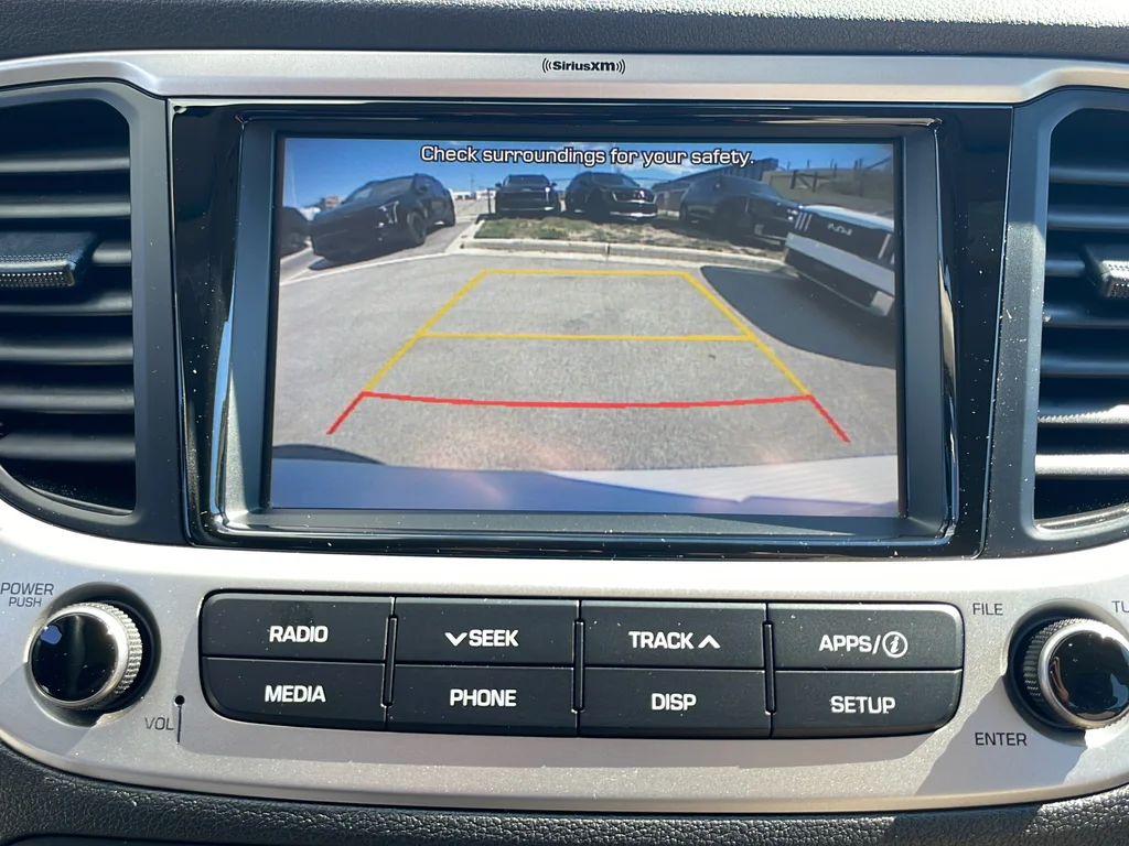 Used 2022 White Hyundai SEL image 14
