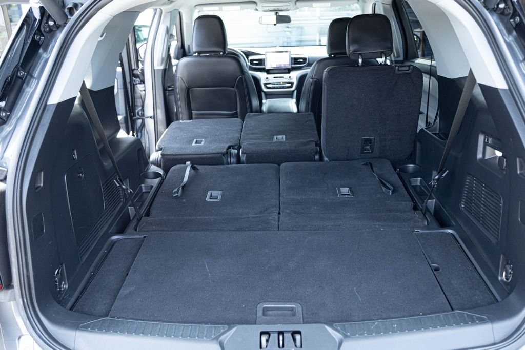 Used 2023 Gray Ford XLT image 19