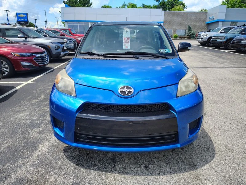 Used 2013 Blue Scion Base image 2