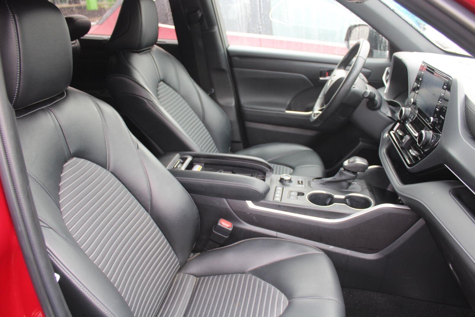 Used 2022 Ruby Flare Pearl Toyota XSE image 4