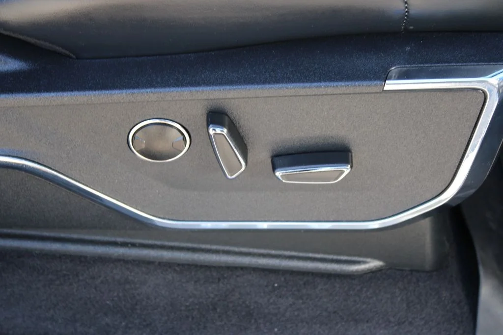 Used 2023 Blue Ford Platinum image 11