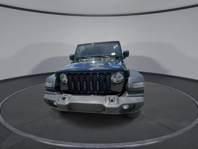 Used 2024 Black Jeep Sport S image 3