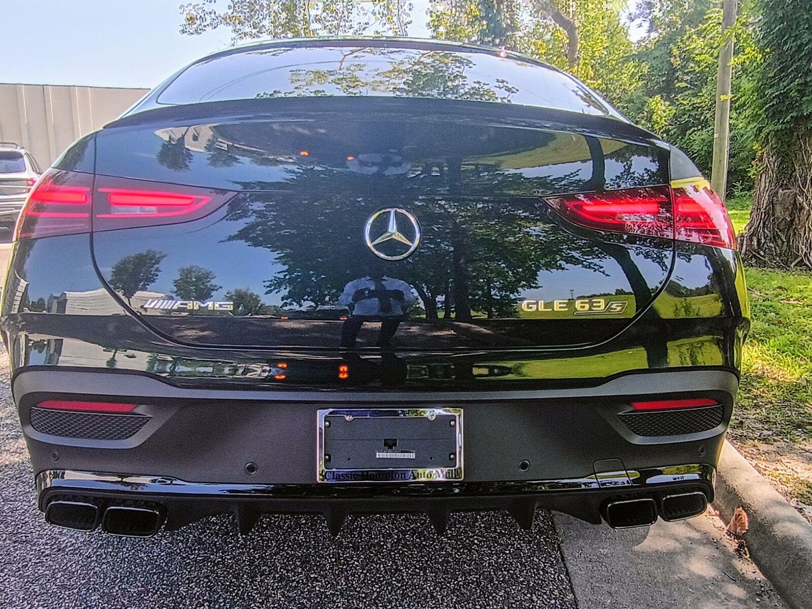 Used 2024 Emerald Green Metallic Mercedes-Benz AMG® GLE 63 S image 3
