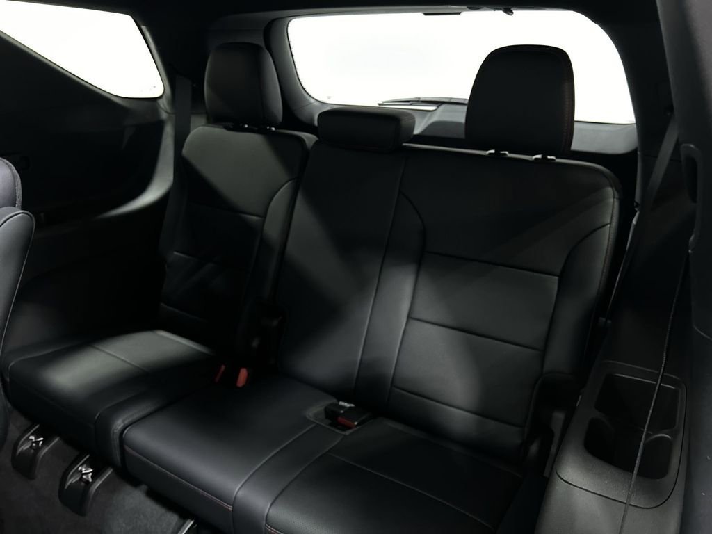 New 2026 Mosaic Black Metallic Chevrolet Z71 image 26