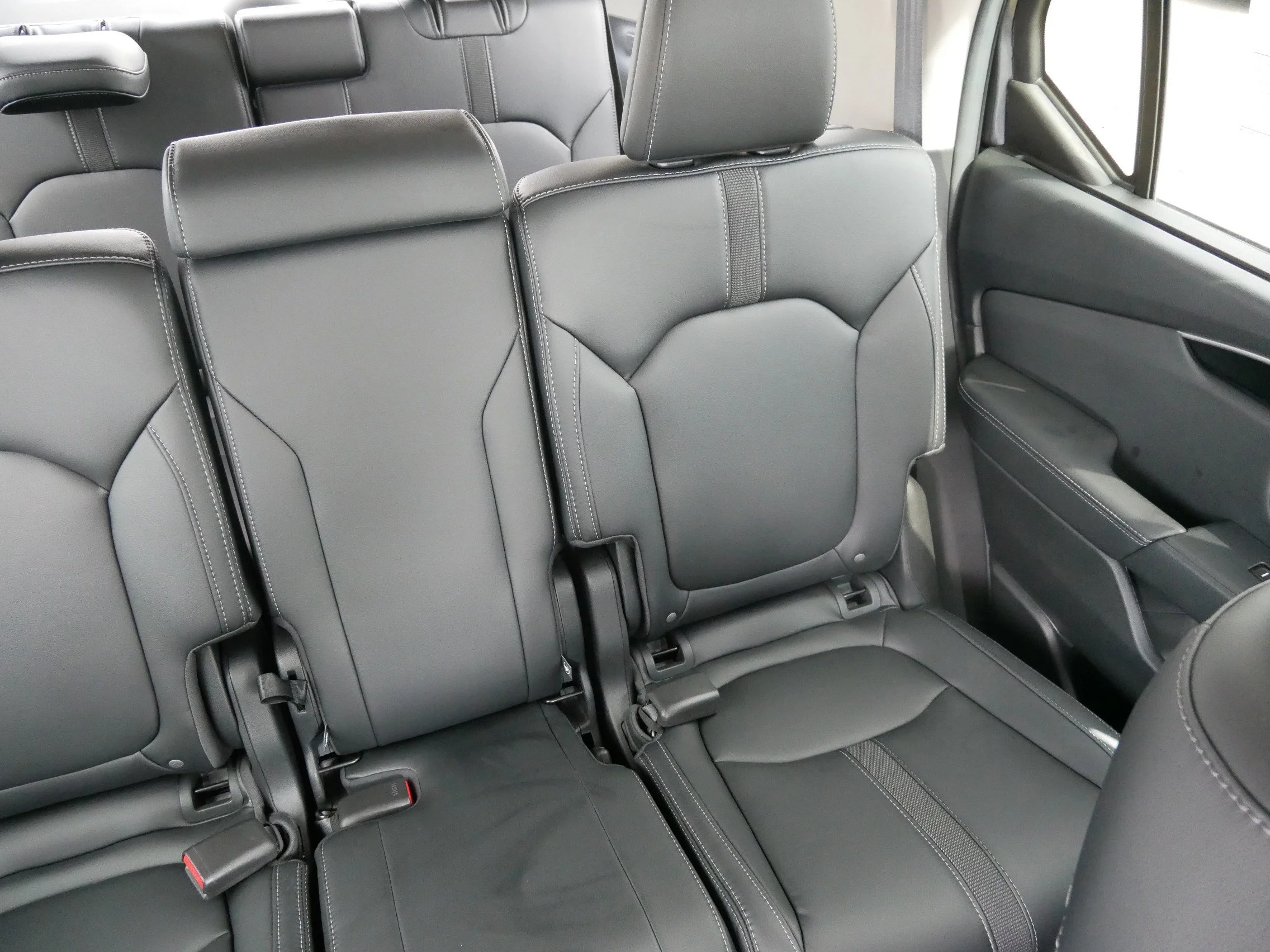 Certified Used 2025 Modern Steel Metallic Honda EX-L image 14