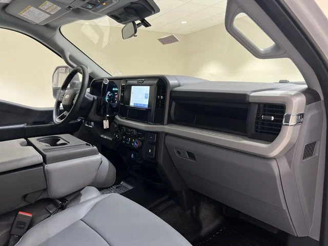 New 2026 Oxford White Ford F-350® XL image 23