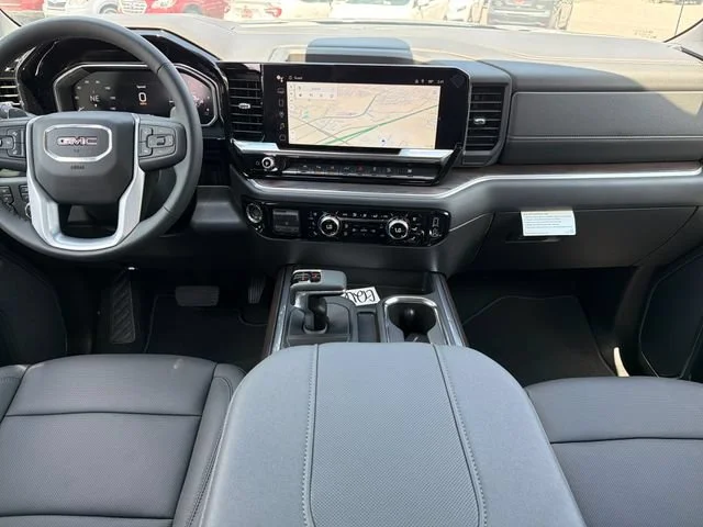 2026 GMC Sierra 1500 SLT - Photo 9