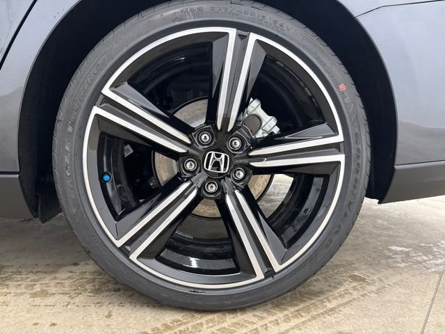 New 2026 Meteorite Gray Metallic Honda SE image 13