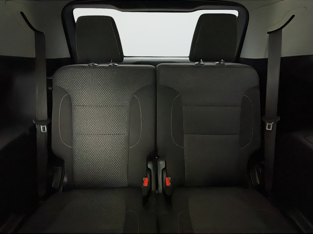 Used 2023 Silver GMC SLE image 29