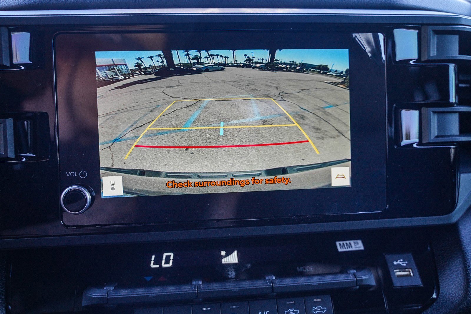 2025 Toyota Tundra SR5 - Photo 24