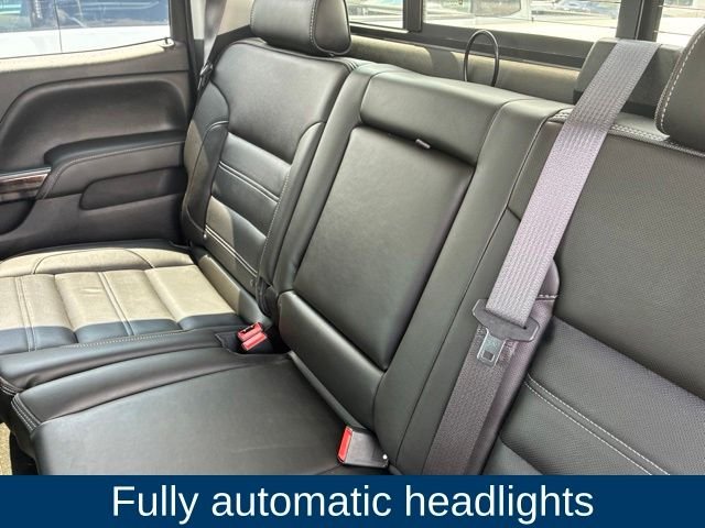 Used 2016 White GMC Denali image 25