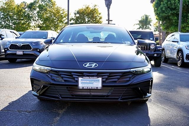 New 2026 Black Hyundai SEL Sport image 4