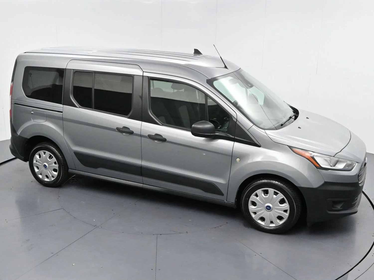 Used 2022 Solar Silver Ford XL image 36