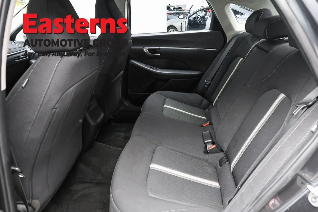 Used 2023 Gray Hyundai SEL image 22