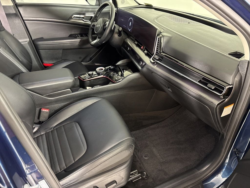 Used 2025 Blue Kia SX-Prestige image 18