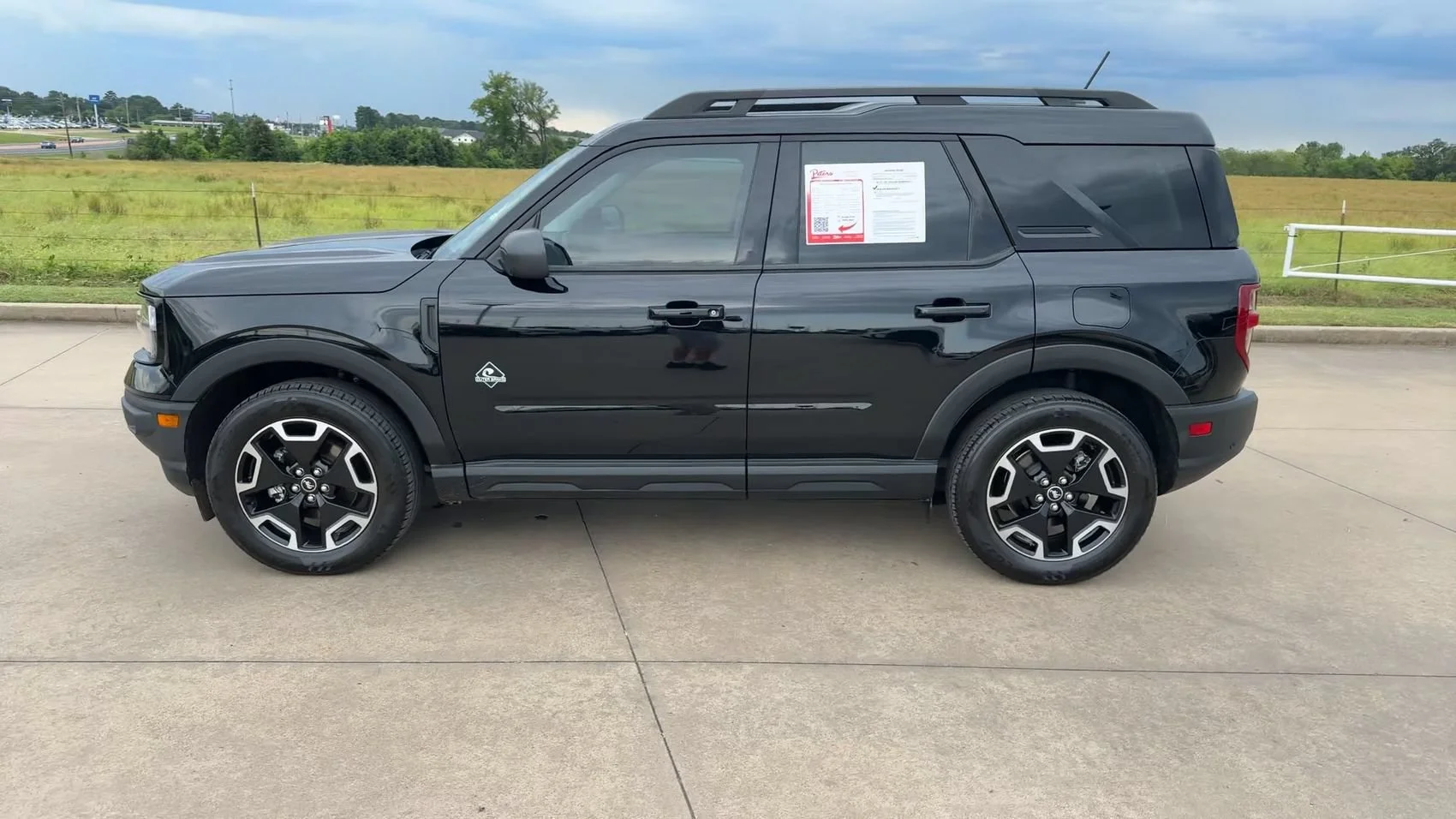 Used 2023 Shadow Black Ford Outer Banks image 6