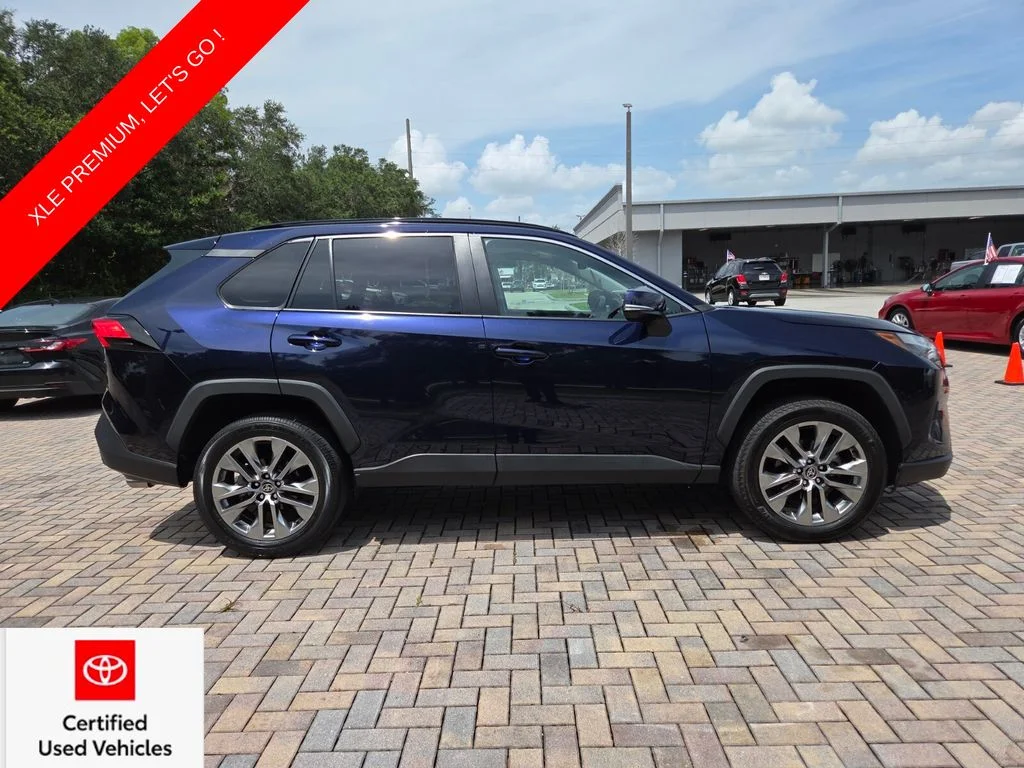 Certified Used 2023  Toyota XLE Premium image 12