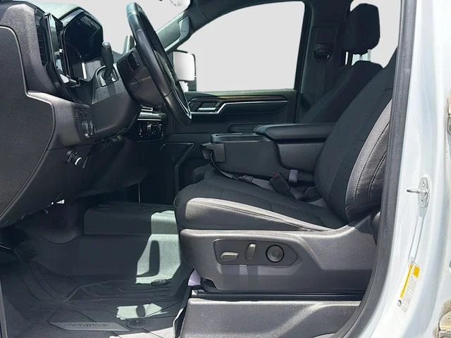 Used 2023 White Chevrolet LT image 20